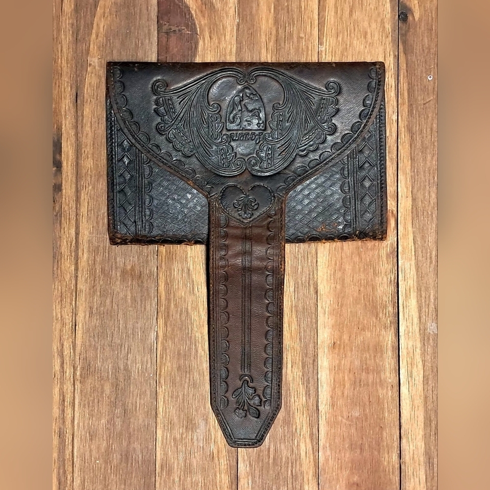 Vintage Hand Tooled Leather Bifold - Picture 3 of 6